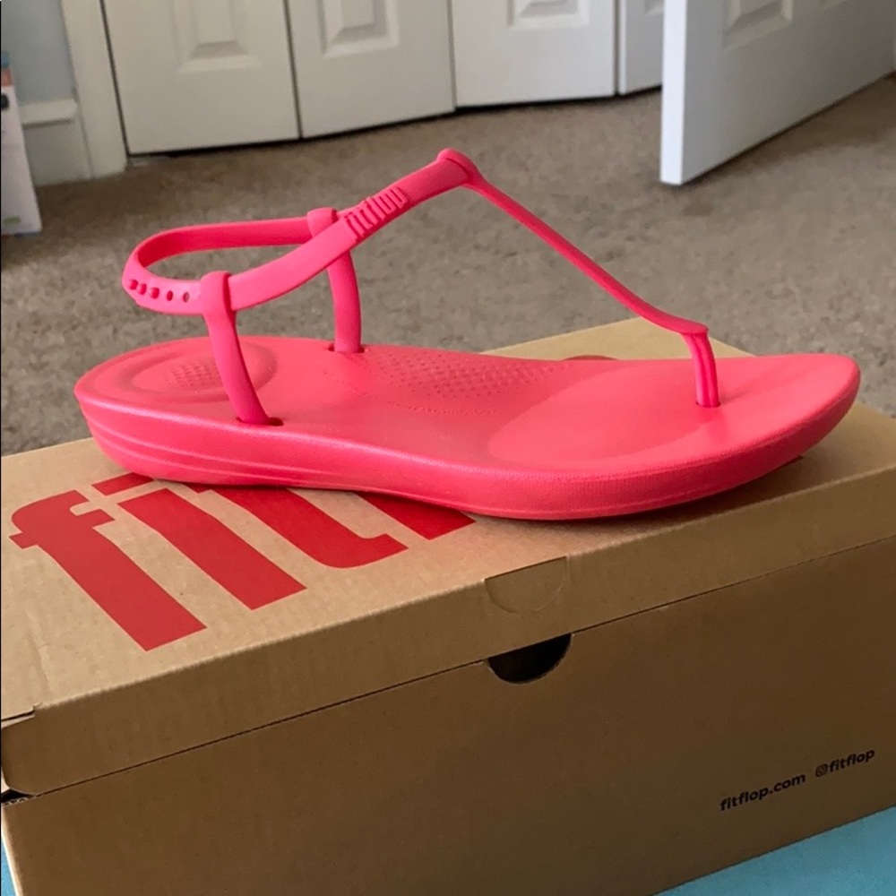 FITFLOP in hot pink. New with Box 7